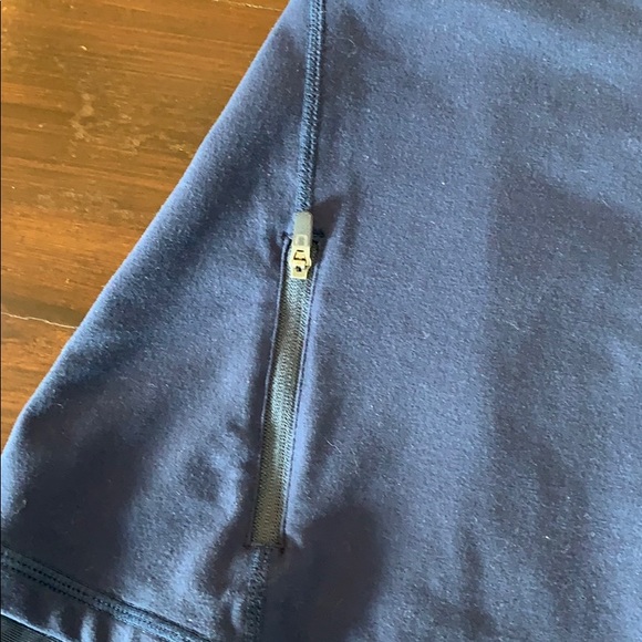 Lululemon tank top size 6 - Picture 3 of 7